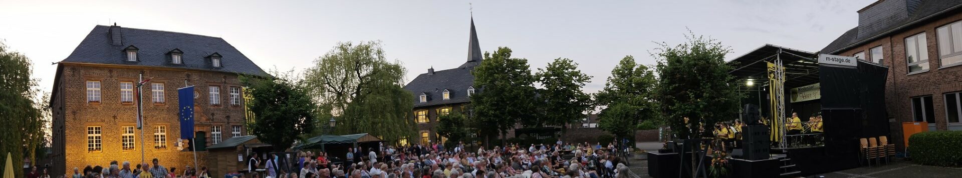 Panoramabild Sommerkonzert 2023 in Niederzier